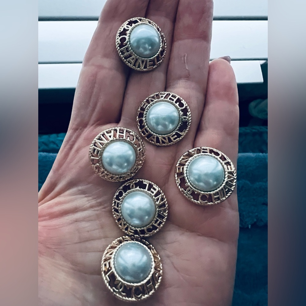CC-(Set of 6) 20mm-Paris style light blue faux pearl/golden shank buttons/stamp